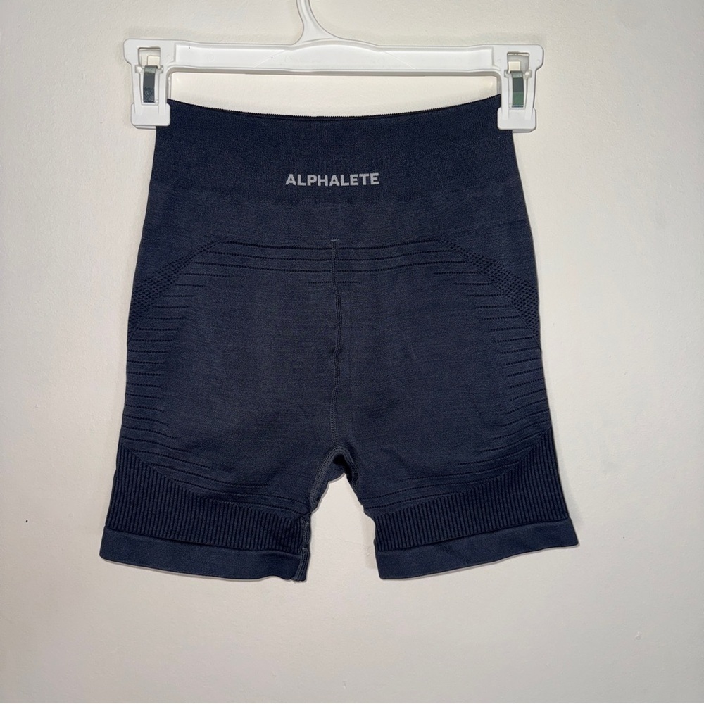 Alphalete ozone shorts small - Picture 4 of 5